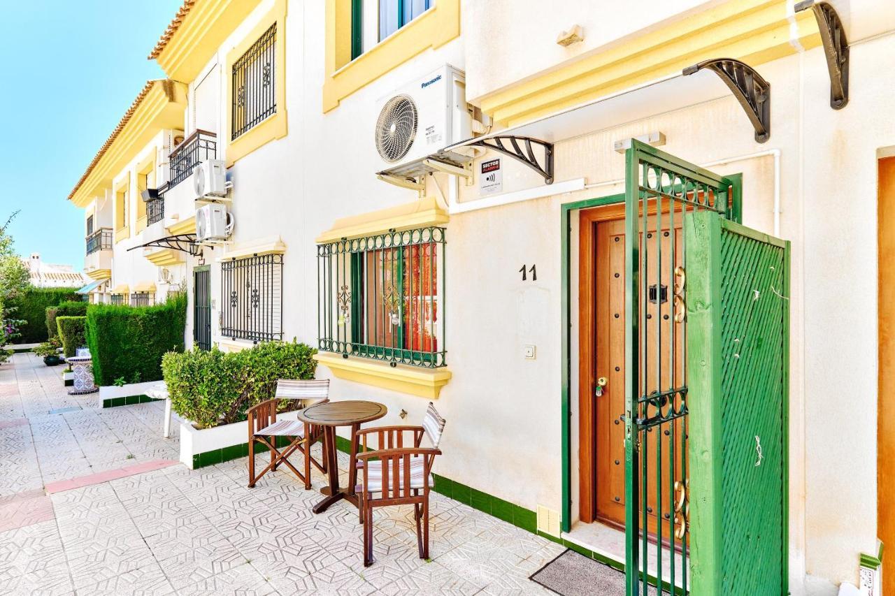 Espanhouse Sonia In La Zenia Playas De Орихуела Екстериор снимка